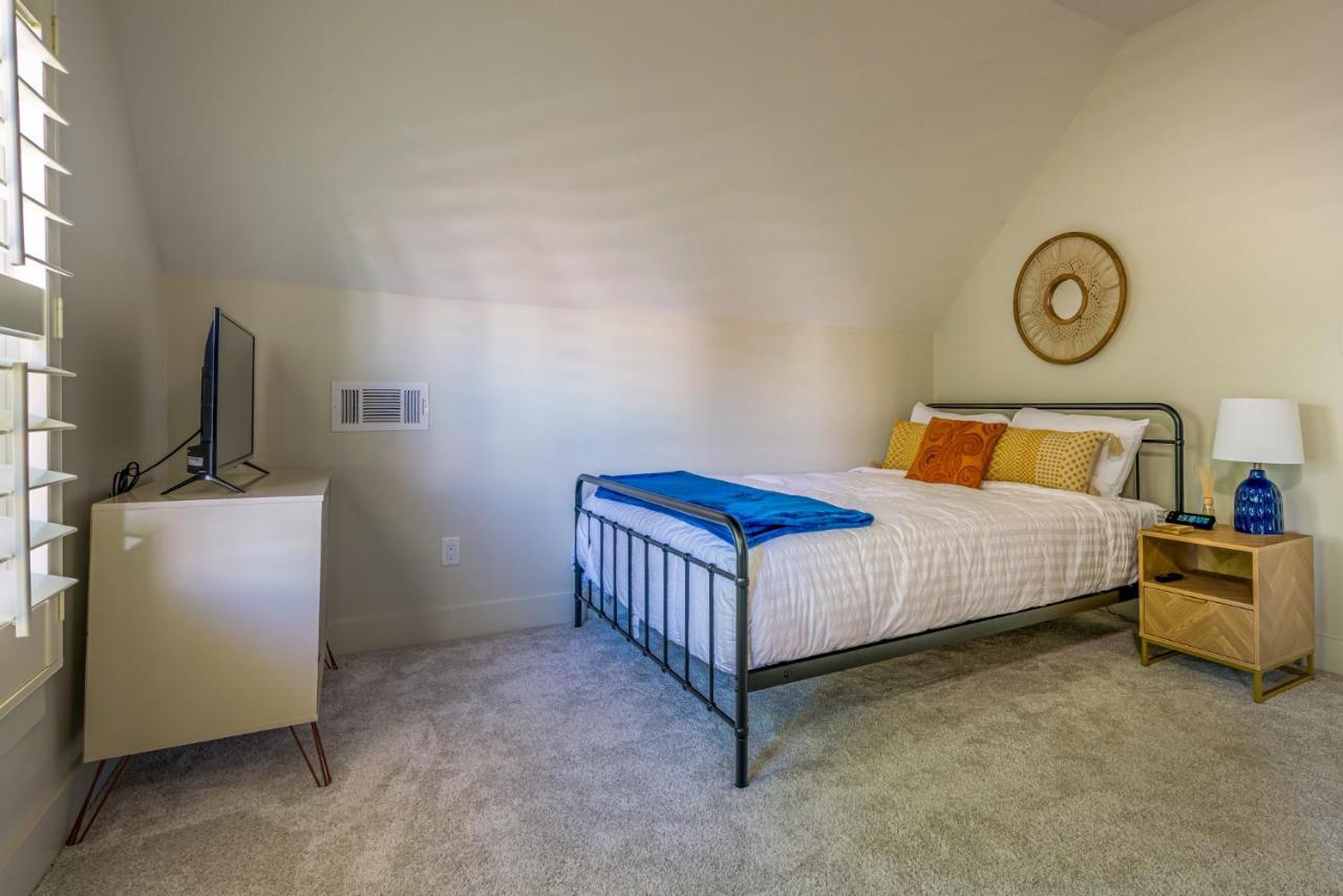 Brand New 3Br Home In Midtown, Memphis W/ Parking Екстериор снимка